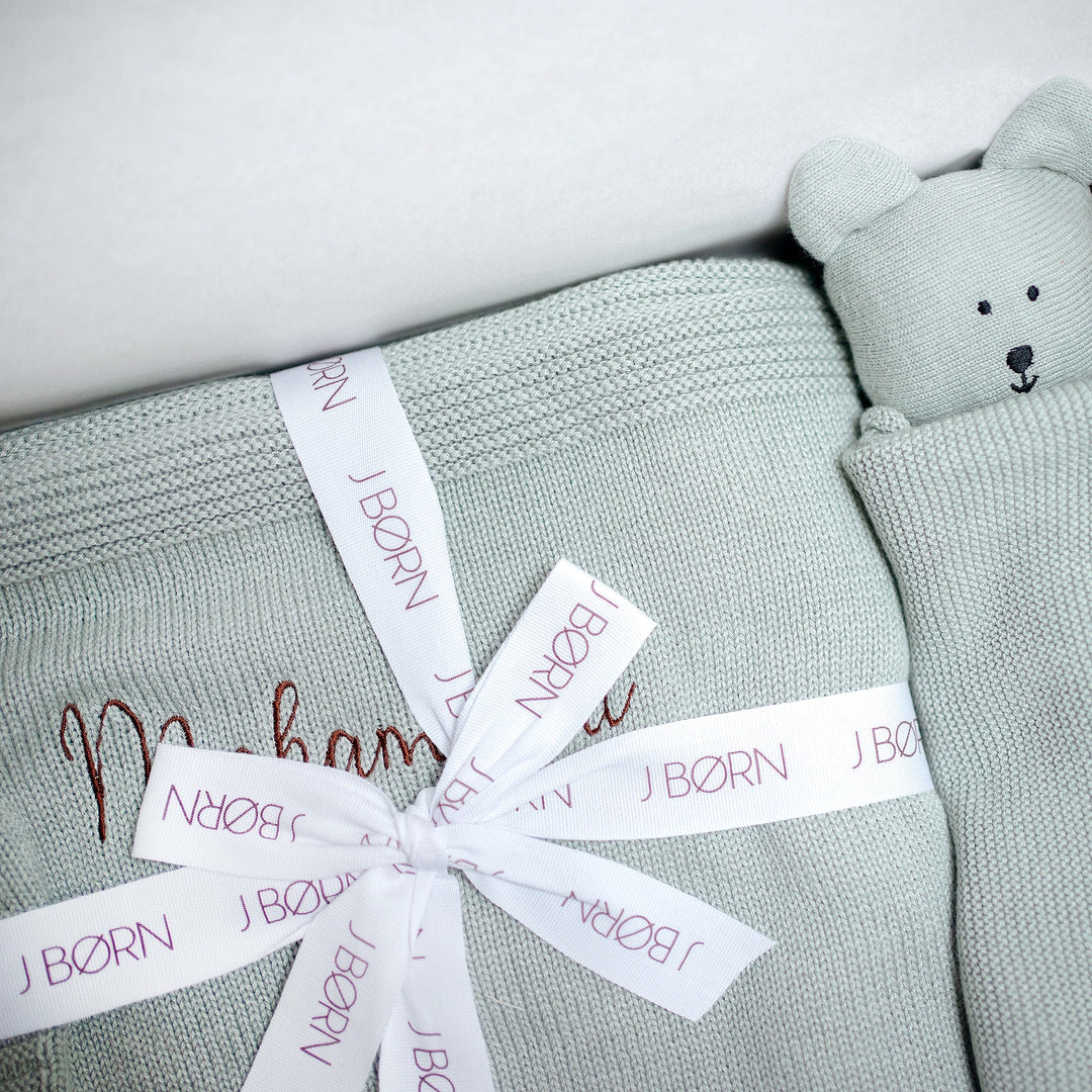 JBØRN Personalised Knitted Blanket & Comforter