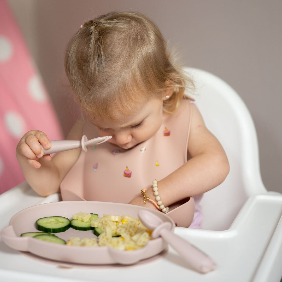 Baby-Led Weaning for Beginners: First Foods, How to Start & What You Need