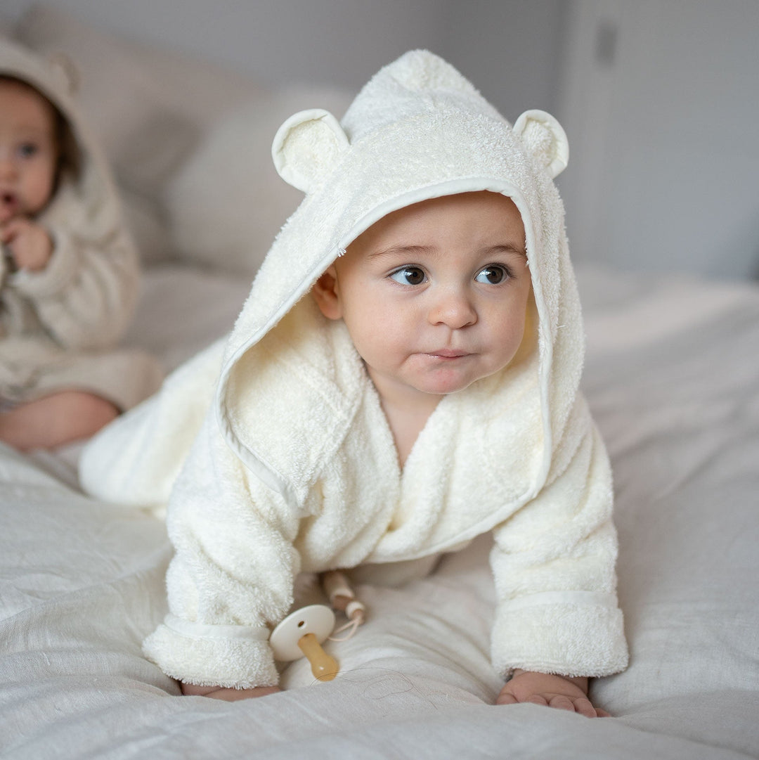 How to Make Bath Time the Most Relaxing Part of Your Day (for You and Your Baby)