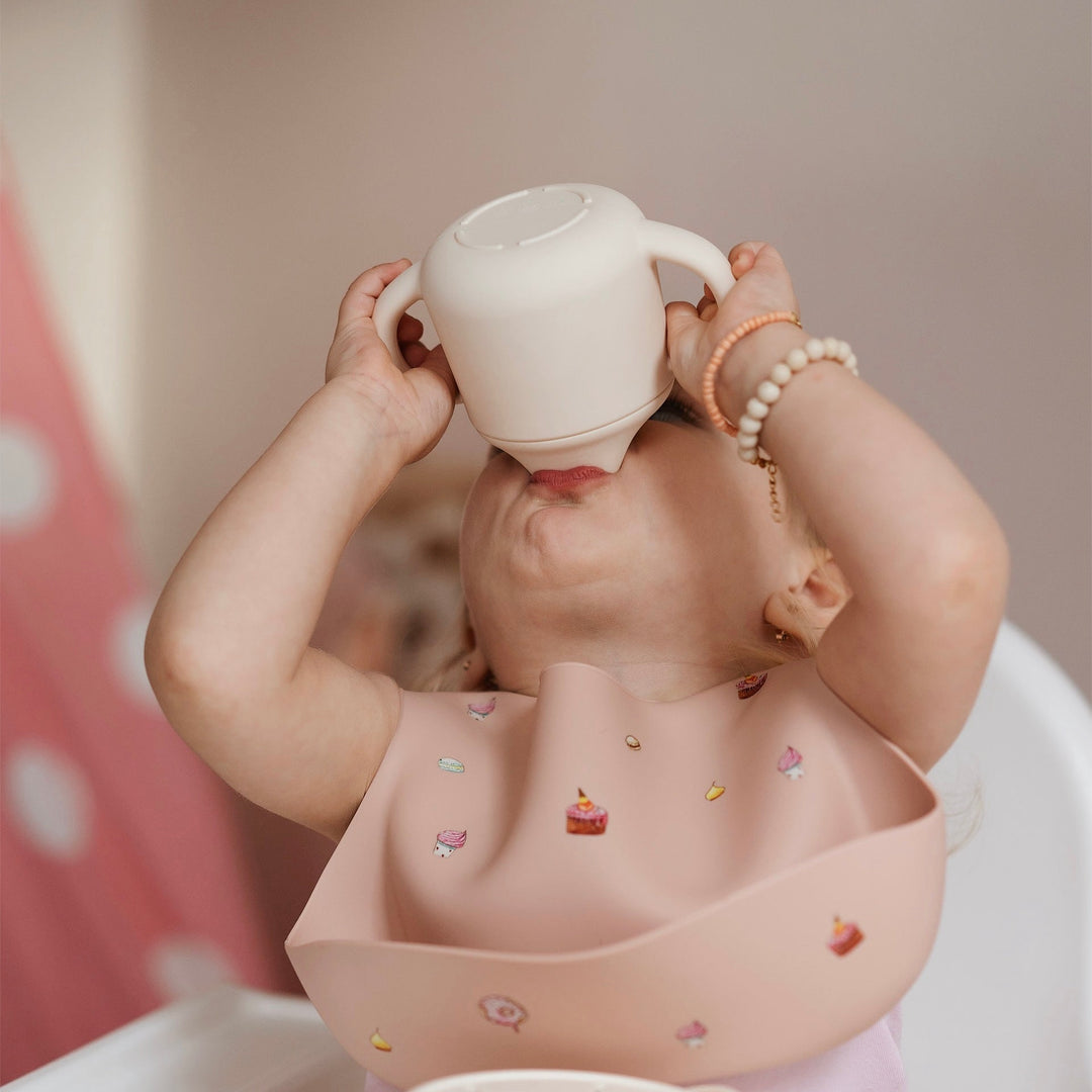 When Can Babies Drink Water? A Guide to Cups, Bottles & Learning to Drink
