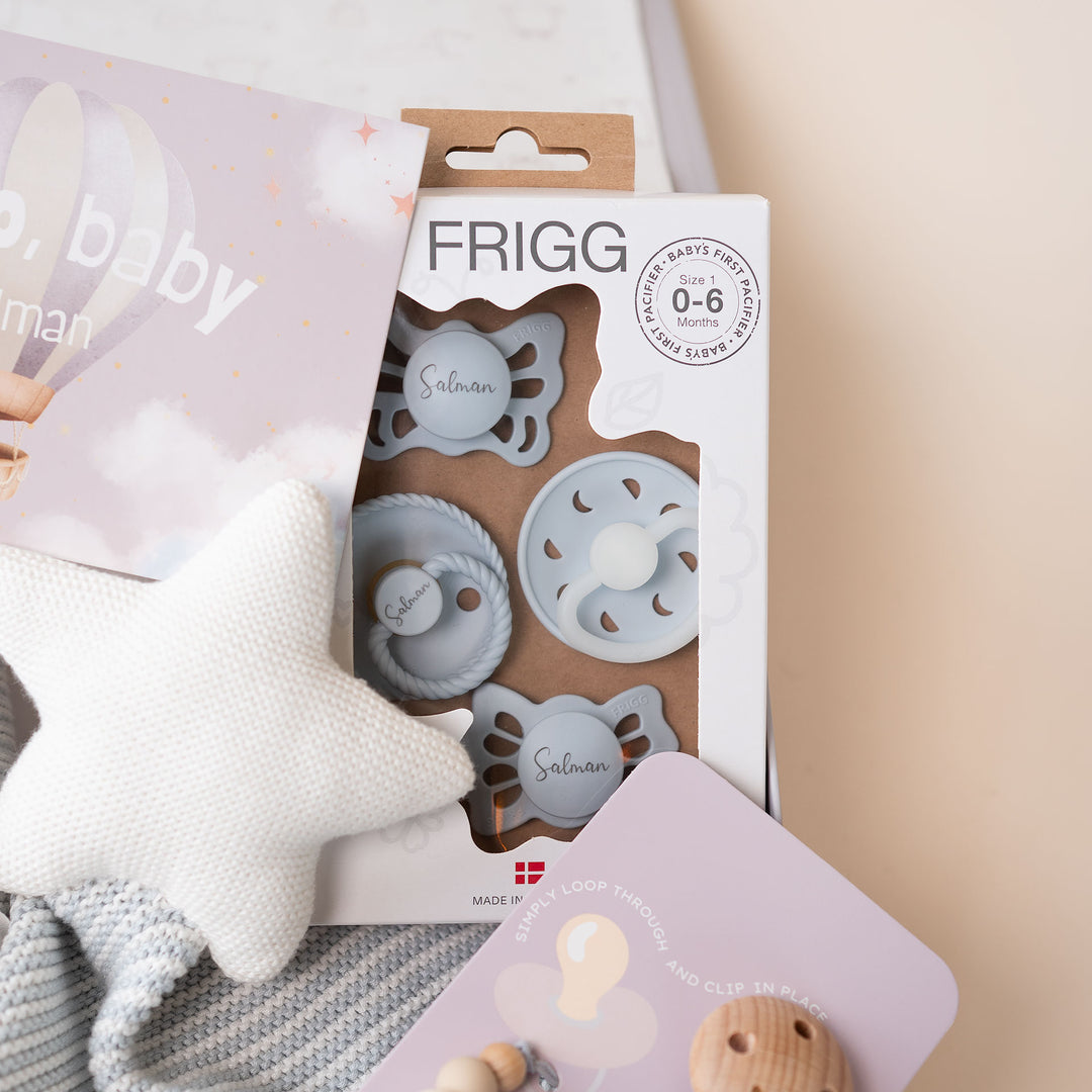 JBØRN Newborn Baby Gift Set | Knitted Blanket, Comforter & FRIGG Pacifiers - Personalisable Baby Products Sold and Personalised by JustBørn