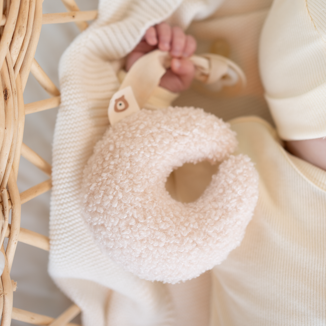 MAM Perfect Start Soother 0-2 Months & Plush Comforter