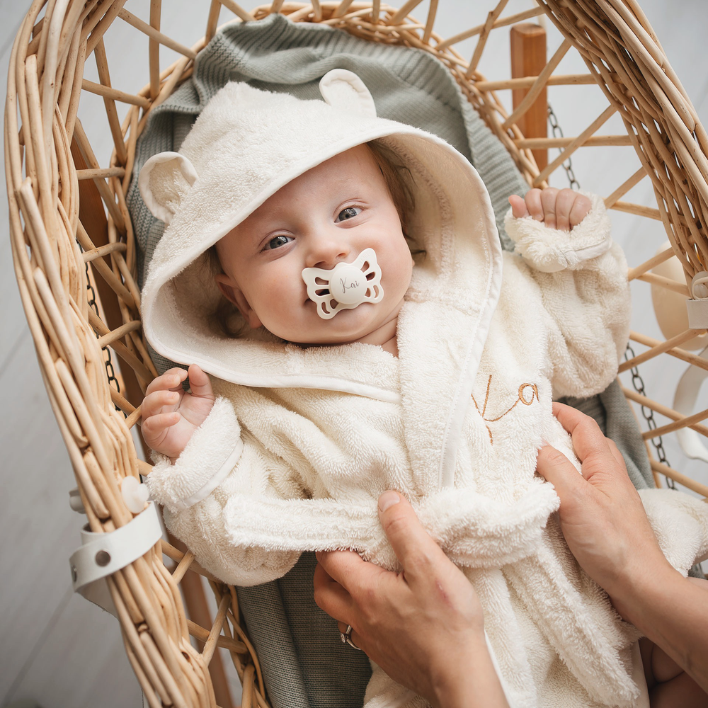 JBØRN Baby Gift Set | Organic Cotton Robe (6 months - 2 Years Old) Years) & Bath Toys - Personalisable Baby Products Sold and Personalised by JustBørn
