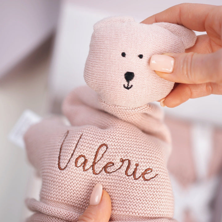 JBØRN x FRIGG Knitted Blanket Gift Box Bundle - Personalisable Baby Products Sold and Personalised by JustBørn