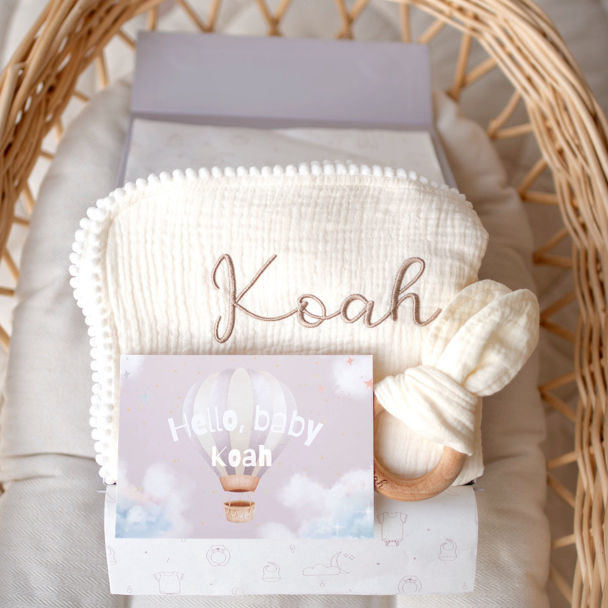 JBØRN Muslin Blanket & Wooden Teether Set | Organic Cotton Baby Swaddle - Personalisable Baby Products Sold and Personalised by JustBørn