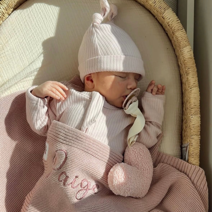 JBØRN Knitted Blanket & Comforter Gift Set - Personalisable Baby Products Sold and Personalised by JustBørn