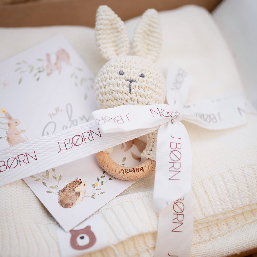 JBØRN - New Baby Gift - Knitted Blanket & Bunny Rattle Toy
