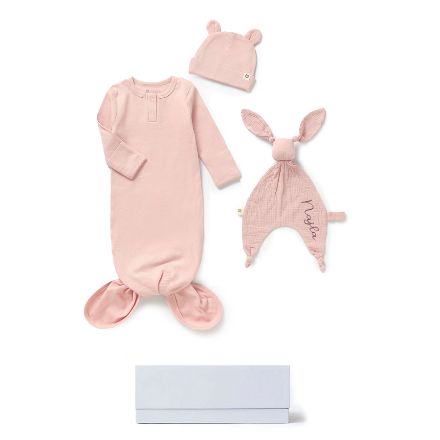 JBØRN Organic Cotton Sleeping Gown & Comforter Gift Set | 0-6 Months Blush Yes - Personalisable Baby Products Sold and Personalised by JustBørn
