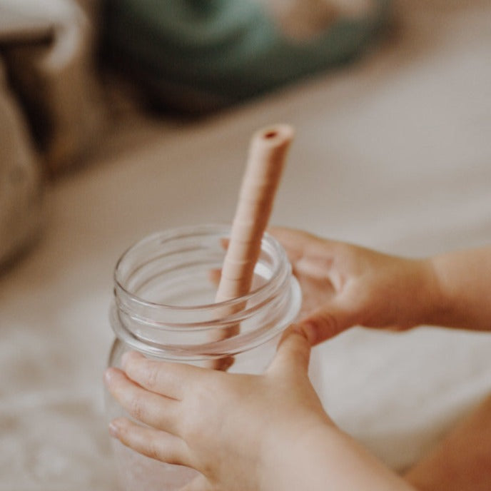 JBØRN Silicone Straws (Straight) x6 with Cleaning Brush & Pouch - Personalisable Baby Products Sold and Personalised by JustBørn