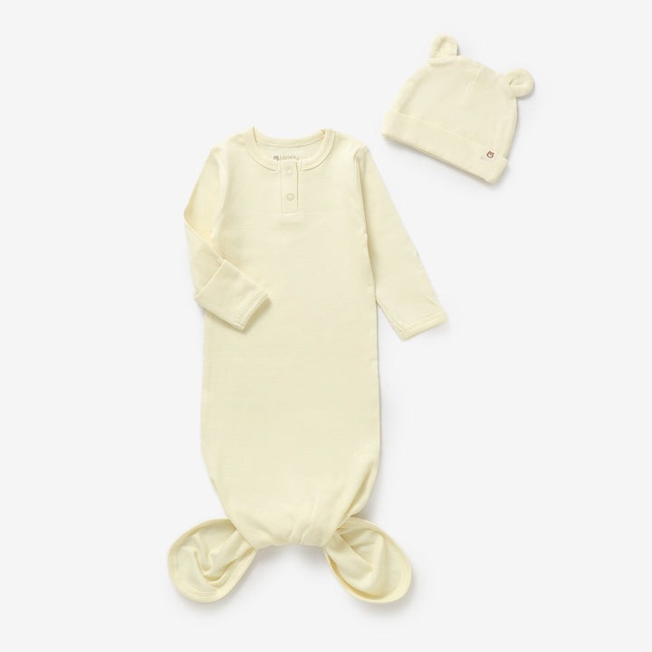 JBØRN Organic Cotton Knotted Baby Gown & Hat - Personalisable Baby Products Sold and Personalised by JustBørn