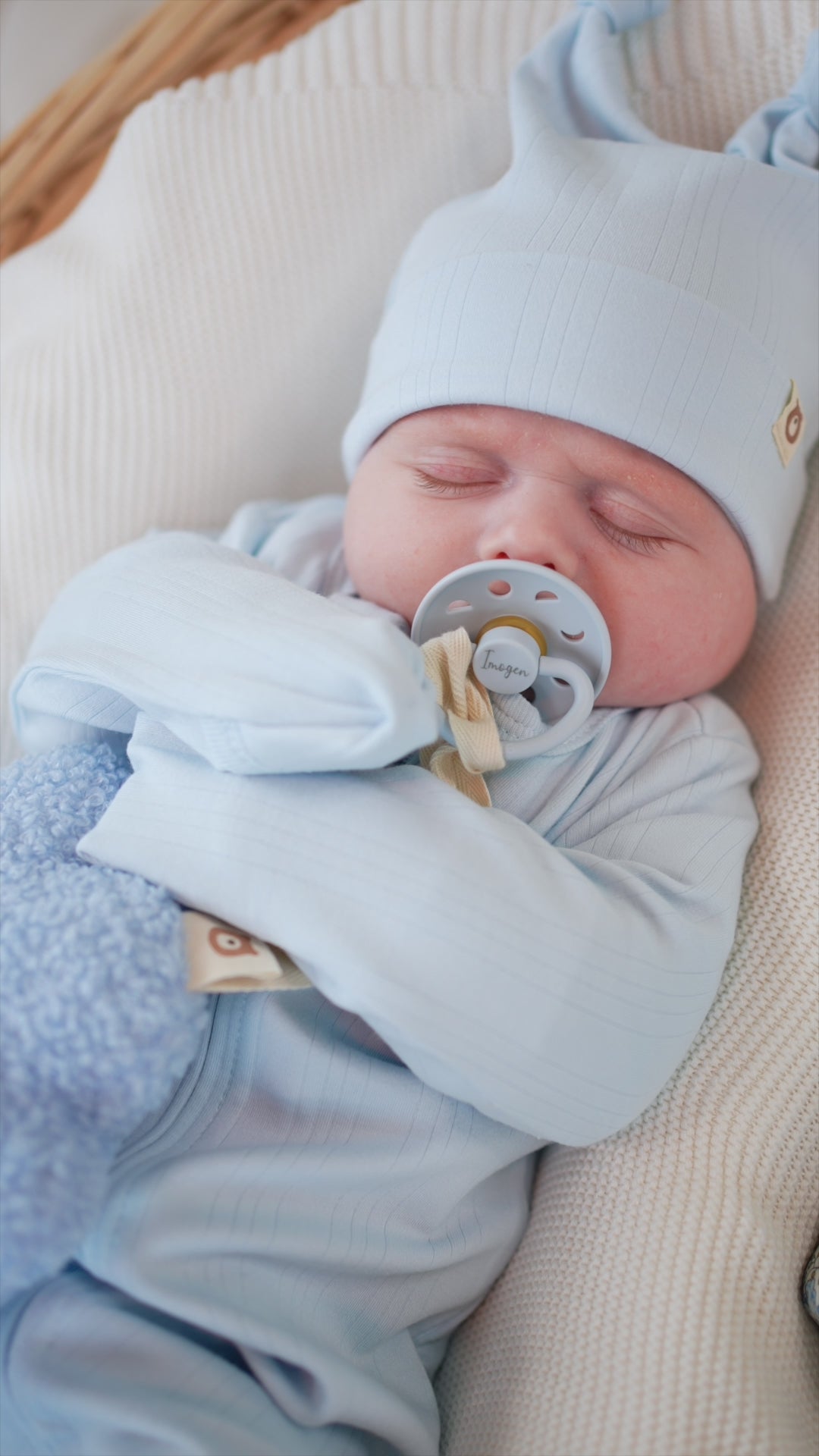 FRIGG Moon Natural Rubber Latex Pacifiers | Personalised