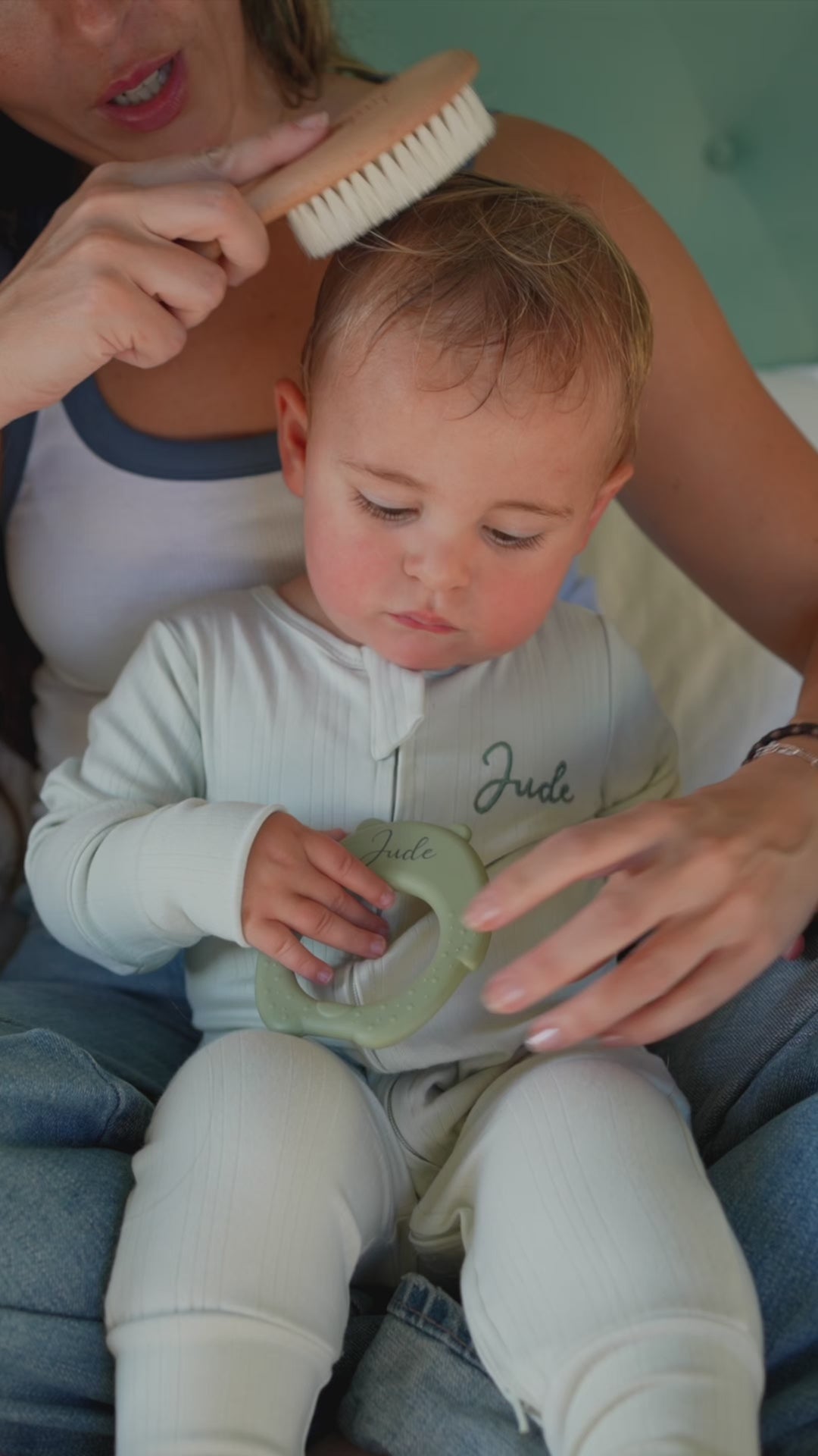 סט מברשת שיער ומסרק מעץ בוק טבעי JBØRN | מותאם אישית