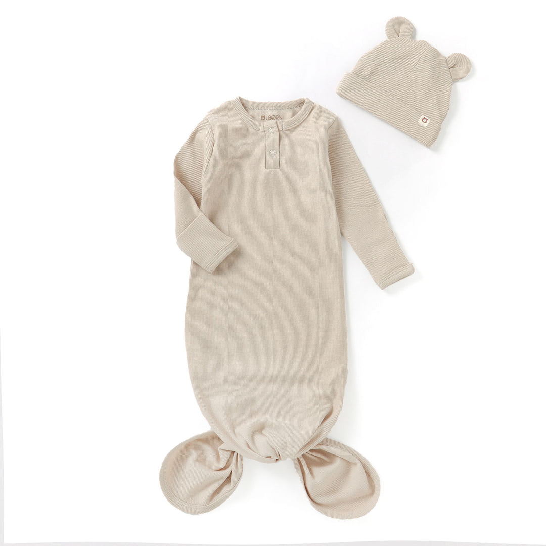 JBØRN Organic Cotton Knotted Baby Sleeping Gown & Hat Vanilla - Personalisable Baby Products Sold and Personalised by JustBørn