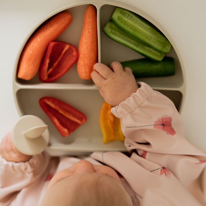 JBØRN Silicone Sectioned Plate and Cutlery | Weaning Set | Personalisable in Cloud, sold by Just Børn, Personalizable by JBørn
